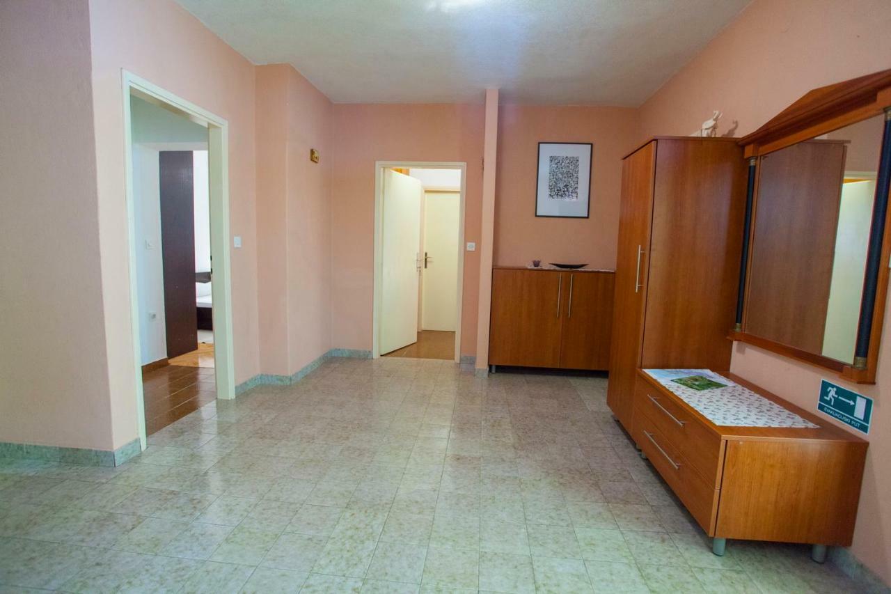 Apartmani Ruza ماكارسكا المظهر الخارجي الصورة