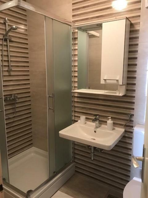 Apartmani Ruza ماكارسكا المظهر الخارجي الصورة