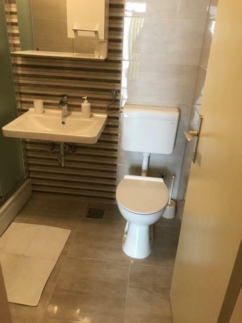 Apartmani Ruza ماكارسكا المظهر الخارجي الصورة